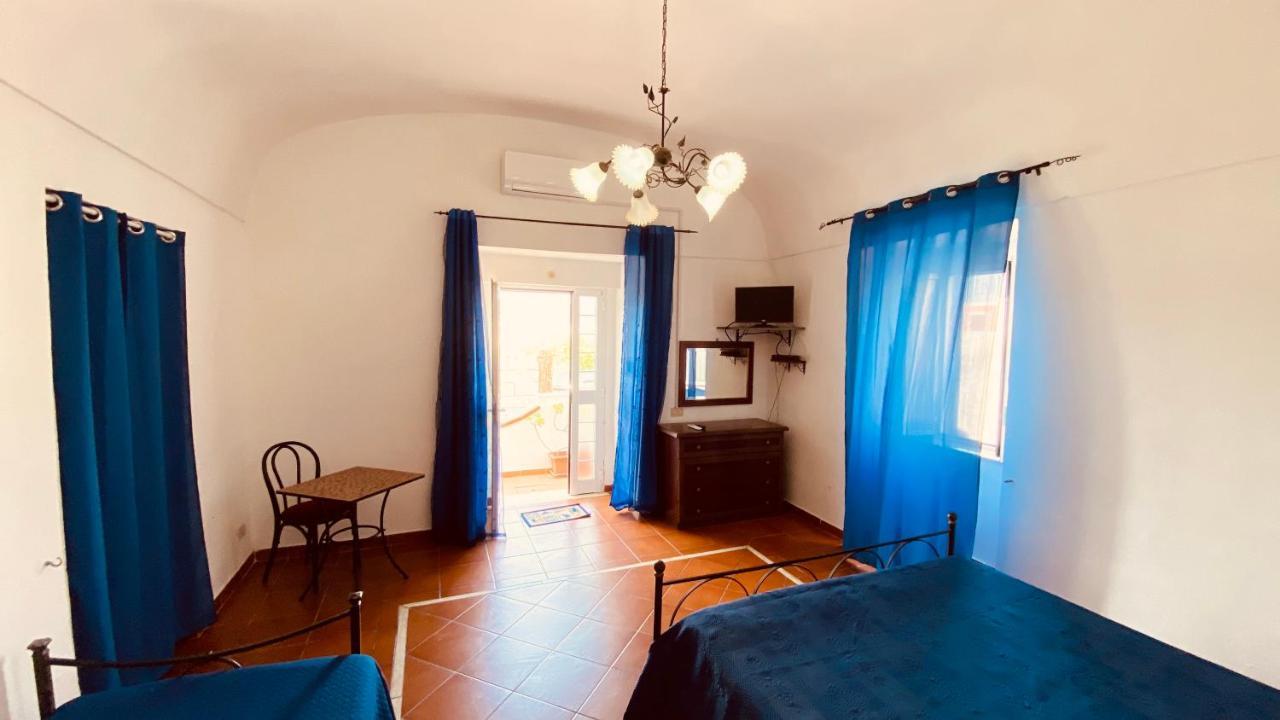 Casa Ninetta - Immobilevante Ponza Kültér fotó